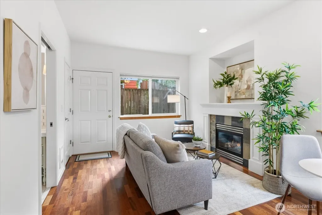 4736 Delridge Way SW Seattle WA 98106