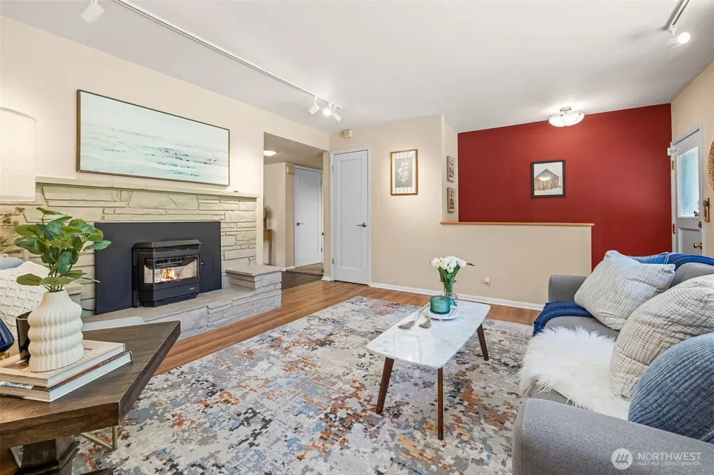 2360 NE 90th Street Seattle WA 98115