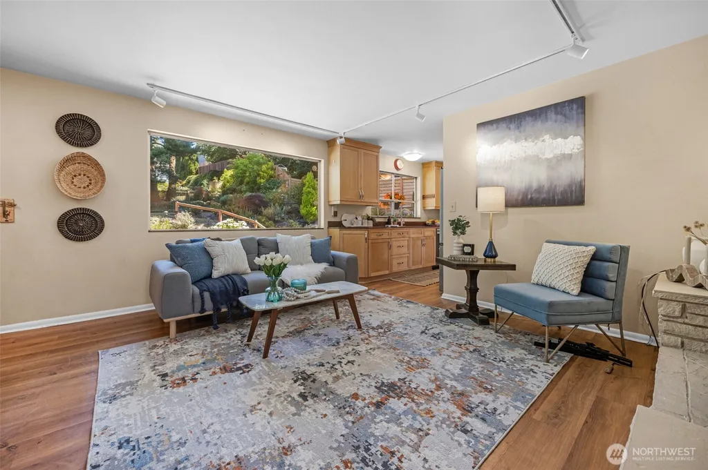 2360 NE 90th Street Seattle WA 98115