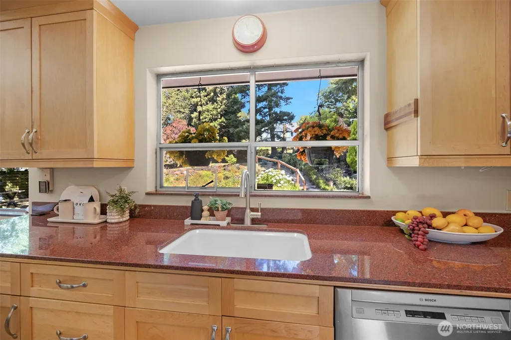 2360 NE 90th Street Seattle WA 98115