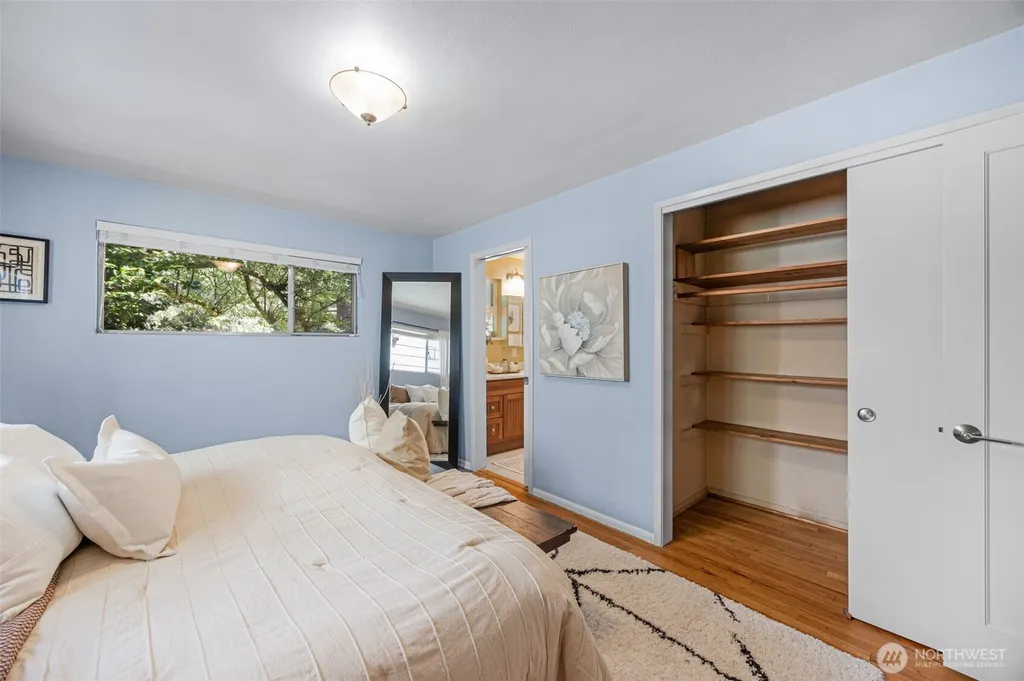2360 NE 90th Street Seattle WA 98115