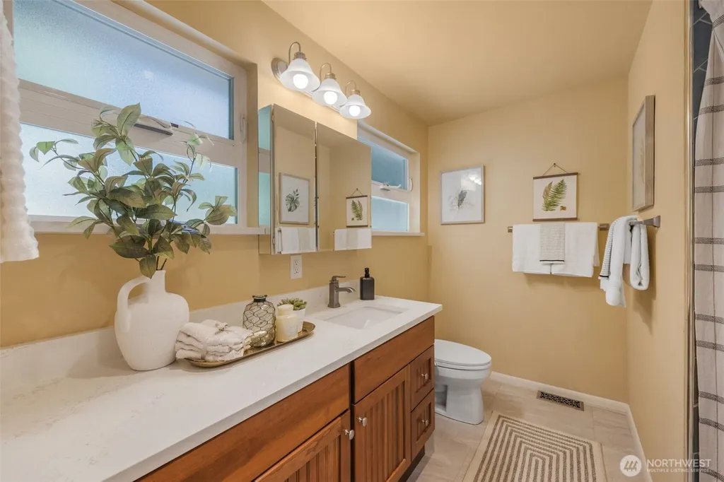 2360 NE 90th Street Seattle WA 98115