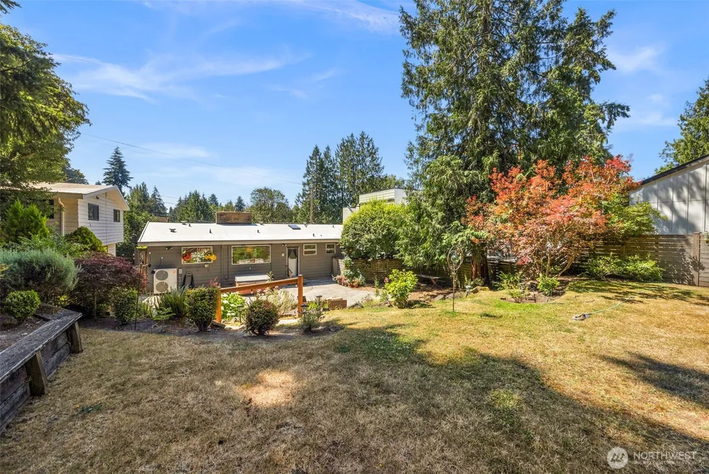 2360 NE 90th Street Seattle WA 98115