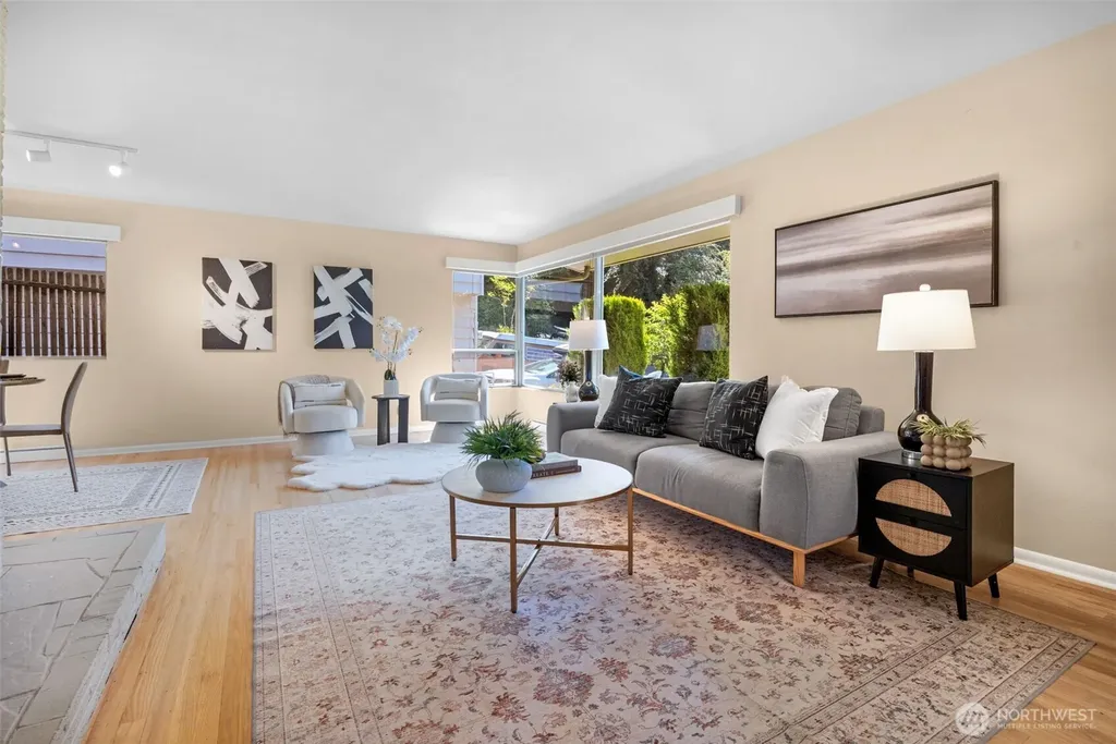 2360 NE 90th Street Seattle WA 98115