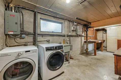 2360 NE 90th Street Seattle WA 98115