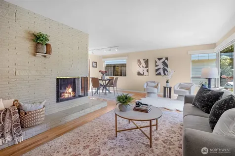2360 NE 90th Street Seattle WA 98115