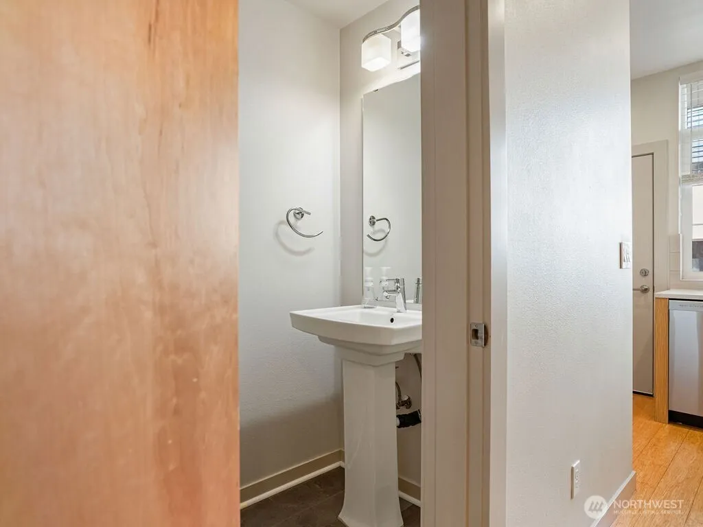 6911 California Avenue SW Seattle WA 98136