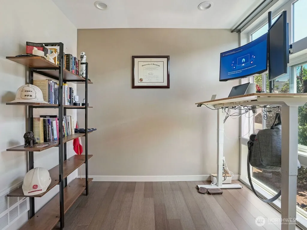 6911 California Avenue SW Seattle WA 98136