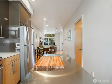 6911 California Avenue SW Seattle WA 98136