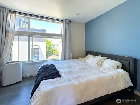 6911 California Avenue SW Seattle WA 98136