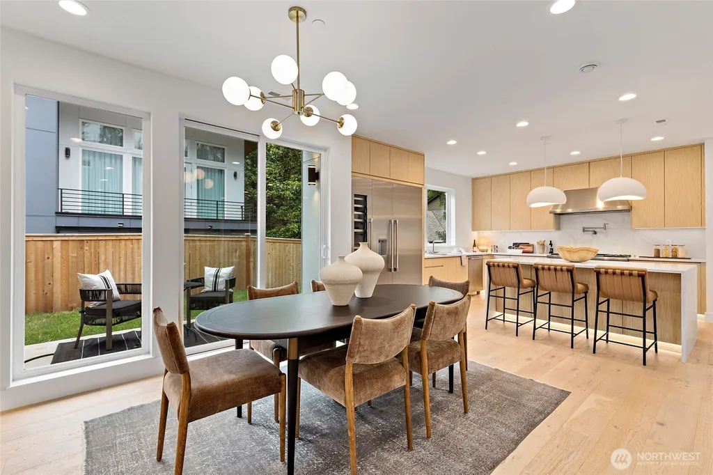 3983 162nd Place NW Bellevue WA 98006