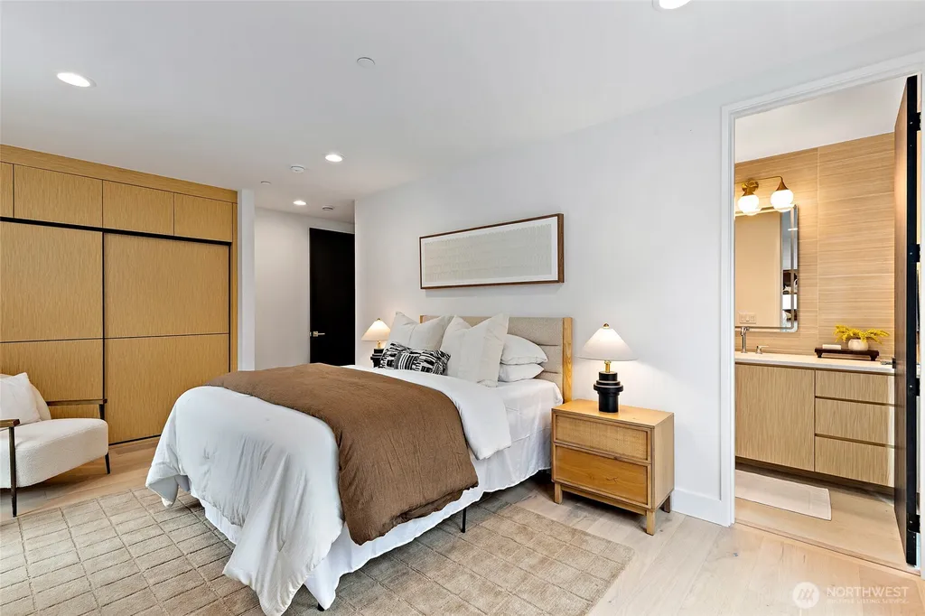 3983 162nd Place NW Bellevue WA 98006