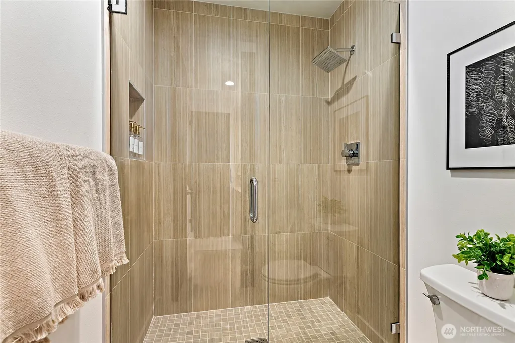 3983 162nd Place NW Bellevue WA 98006