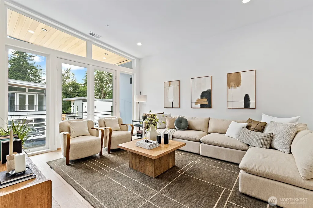 3983 162nd Place NW Bellevue WA 98006