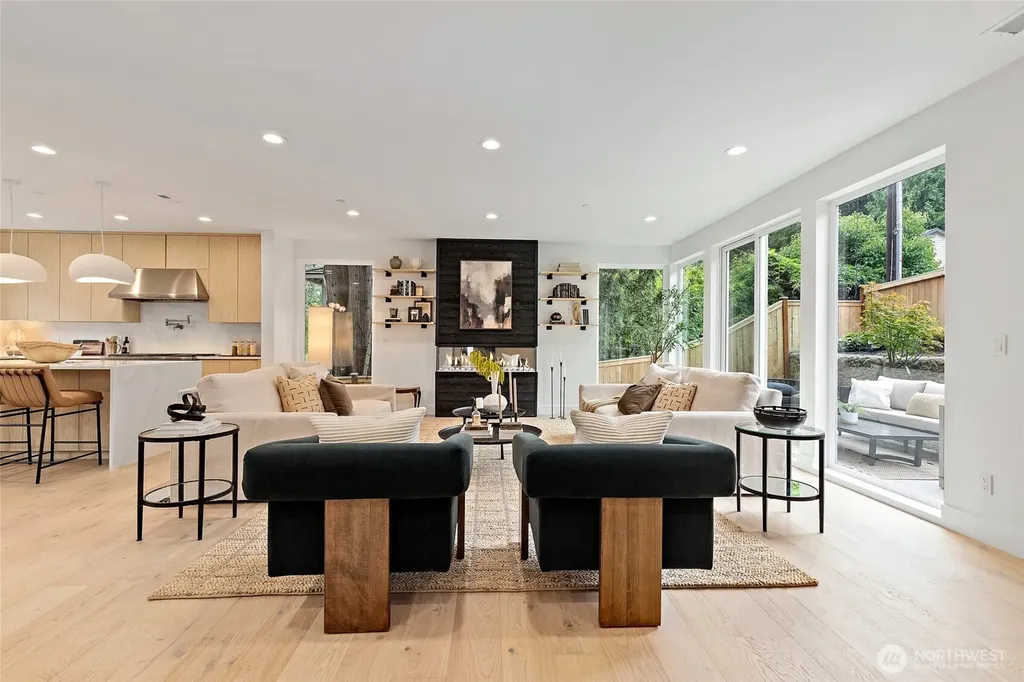 3983 162nd Place NW Bellevue WA 98006