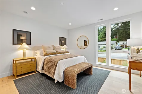 3983 162nd Place NW Bellevue WA 98006