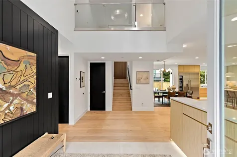 3983 162nd Place NW Bellevue WA 98006