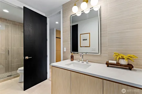 3983 162nd Place NW Bellevue WA 98006