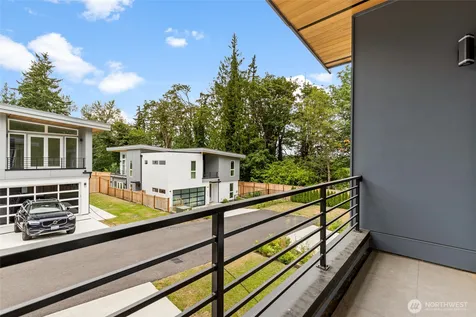 3983 162nd Place NW Bellevue WA 98006