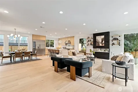 3983 162nd Place NW Bellevue WA 98006