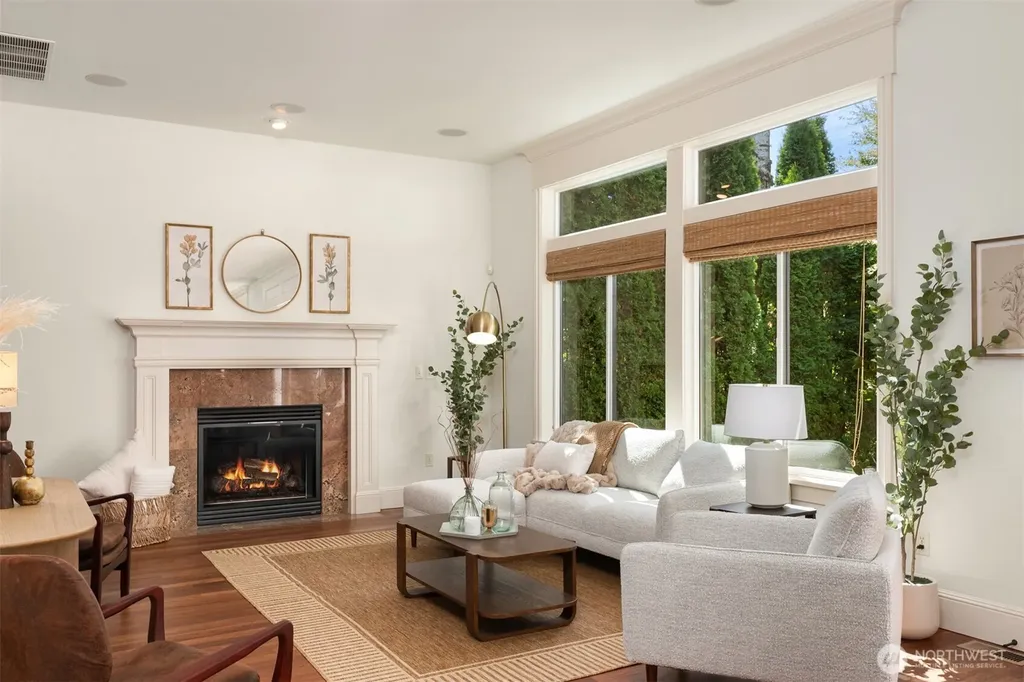 4717 NE 50th Street Seattle WA 98105