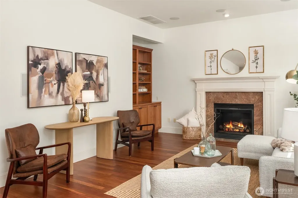 4717 NE 50th Street Seattle WA 98105