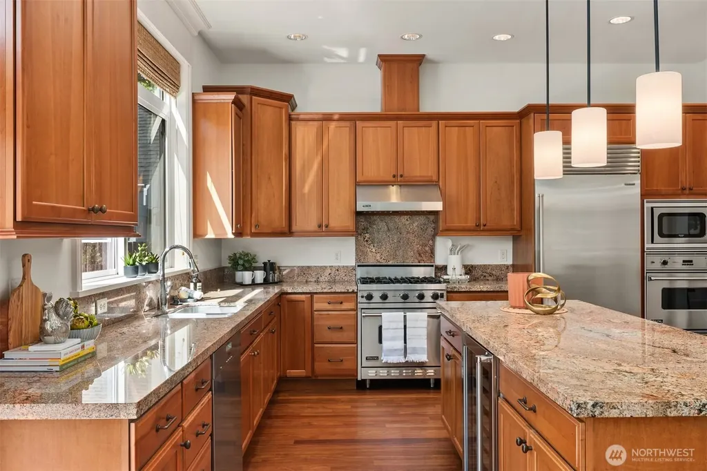 4717 NE 50th Street Seattle WA 98105