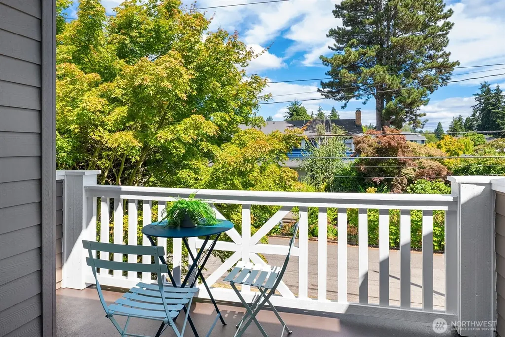 4717 NE 50th Street Seattle WA 98105