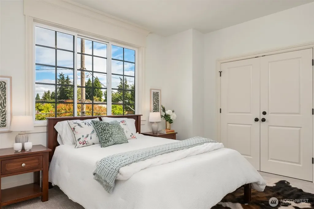 4717 NE 50th Street Seattle WA 98105