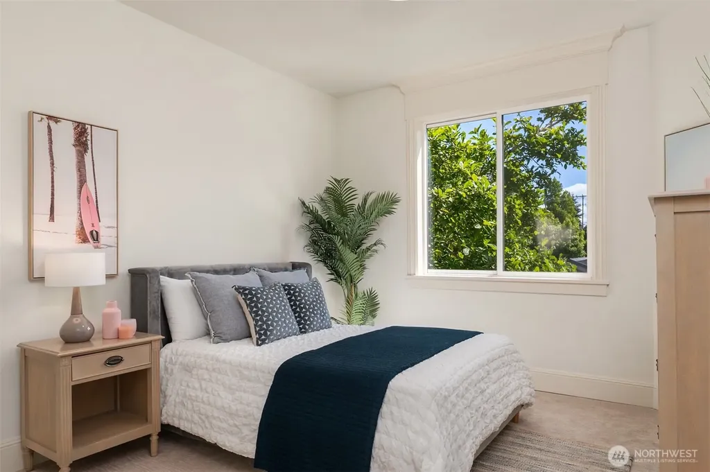 4717 NE 50th Street Seattle WA 98105