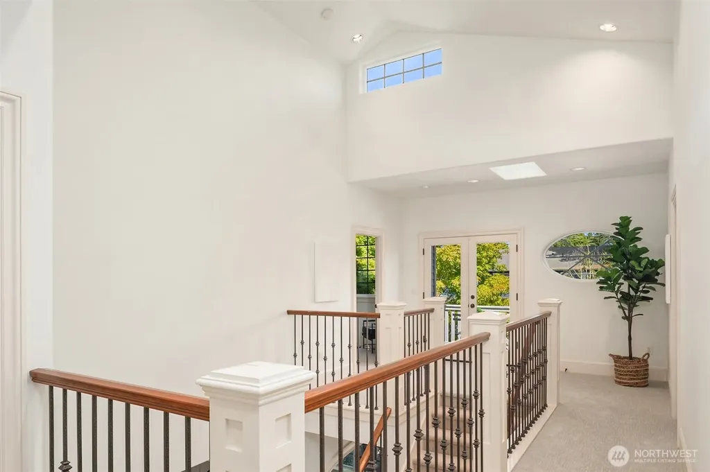 4717 NE 50th Street Seattle WA 98105