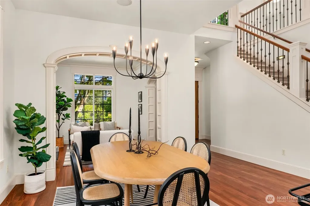 4717 NE 50th Street Seattle WA 98105