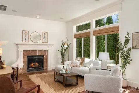 4717 NE 50th Street Seattle WA 98105
