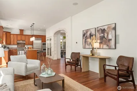 4717 NE 50th Street Seattle WA 98105