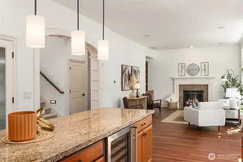 4717 NE 50th Street Seattle WA 98105