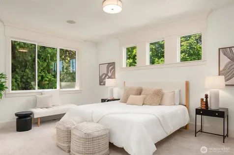 4717 NE 50th Street Seattle WA 98105