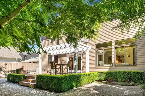 4717 NE 50th Street Seattle WA 98105