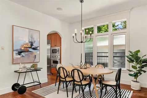 4717 NE 50th Street Seattle WA 98105