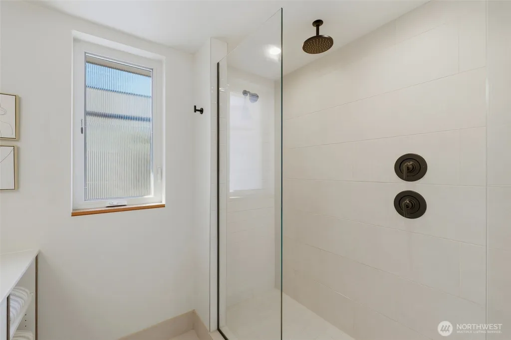 3645 22nd Avenue W Seattle WA 98199