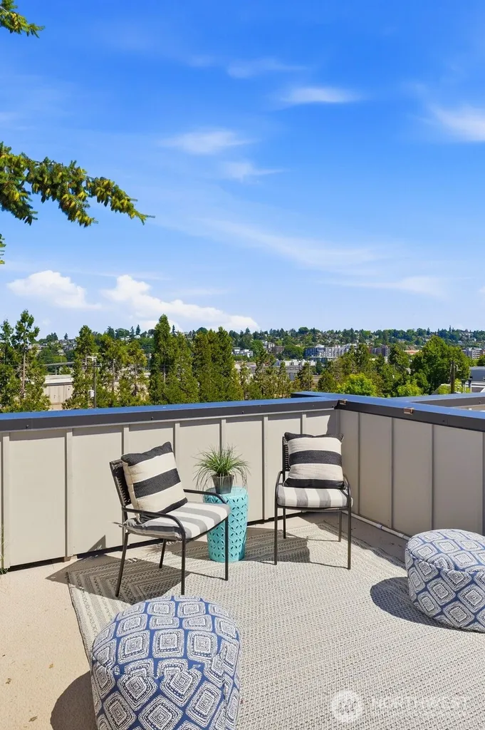 3645 22nd Avenue W Seattle WA 98199