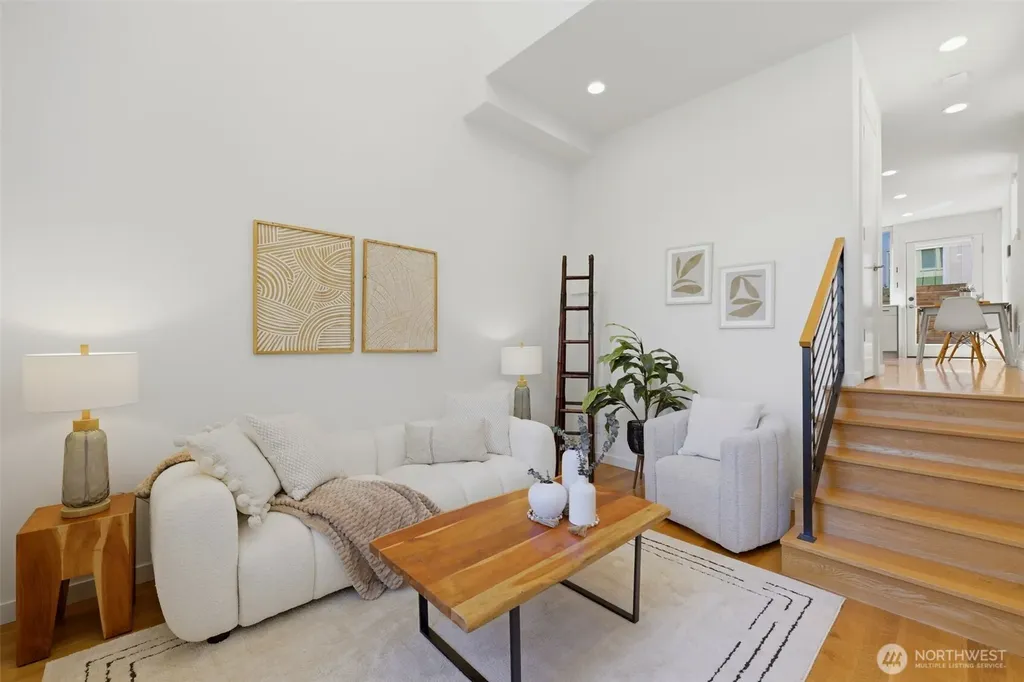 3645 22nd Avenue W Seattle WA 98199