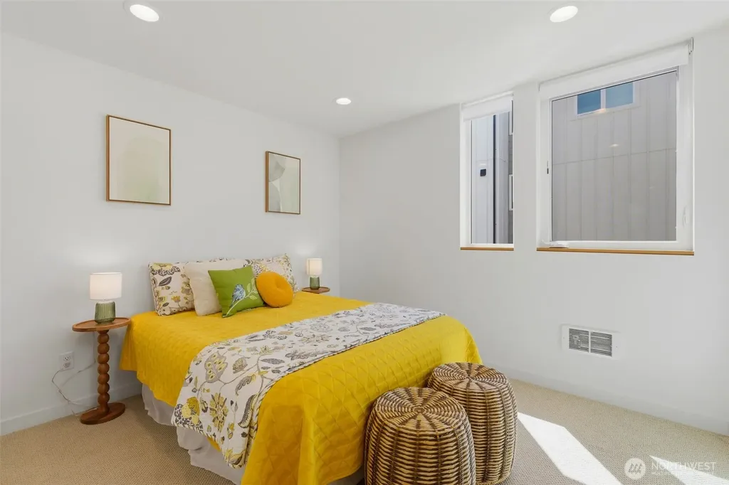 3645 22nd Avenue W Seattle WA 98199