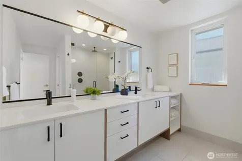 3645 22nd Avenue W Seattle WA 98199
