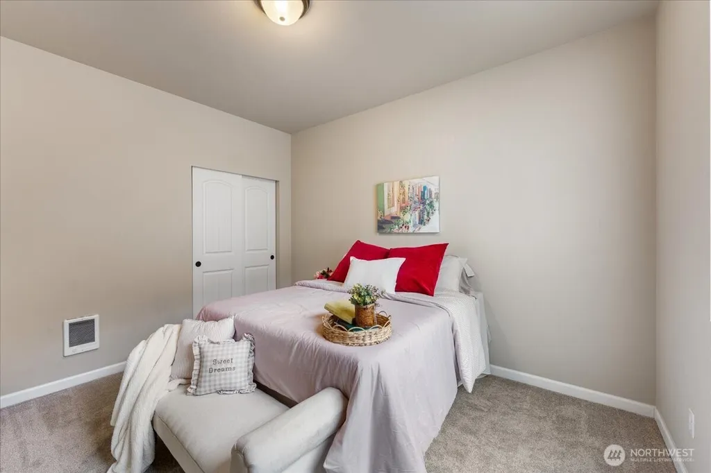 17820 35th Avenue E Tacoma WA 98446