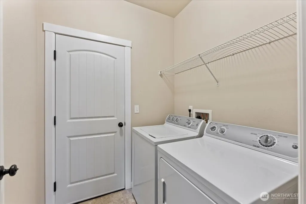 17820 35th Avenue E Tacoma WA 98446