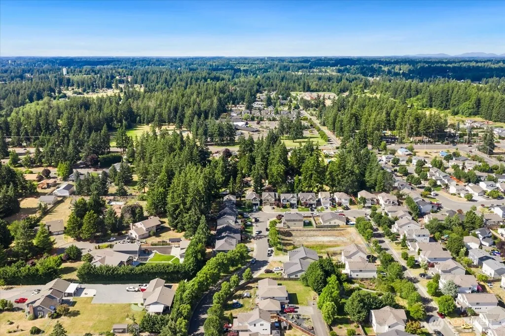 17820 35th Avenue E Tacoma WA 98446