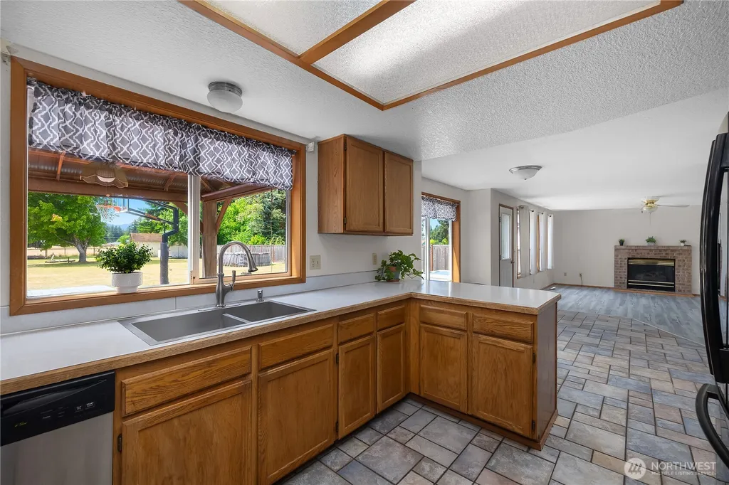 8711 Schuetz Lane SW Olympia WA 98512