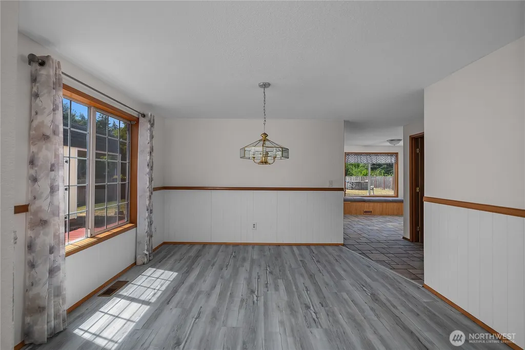 8711 Schuetz Lane SW Olympia WA 98512