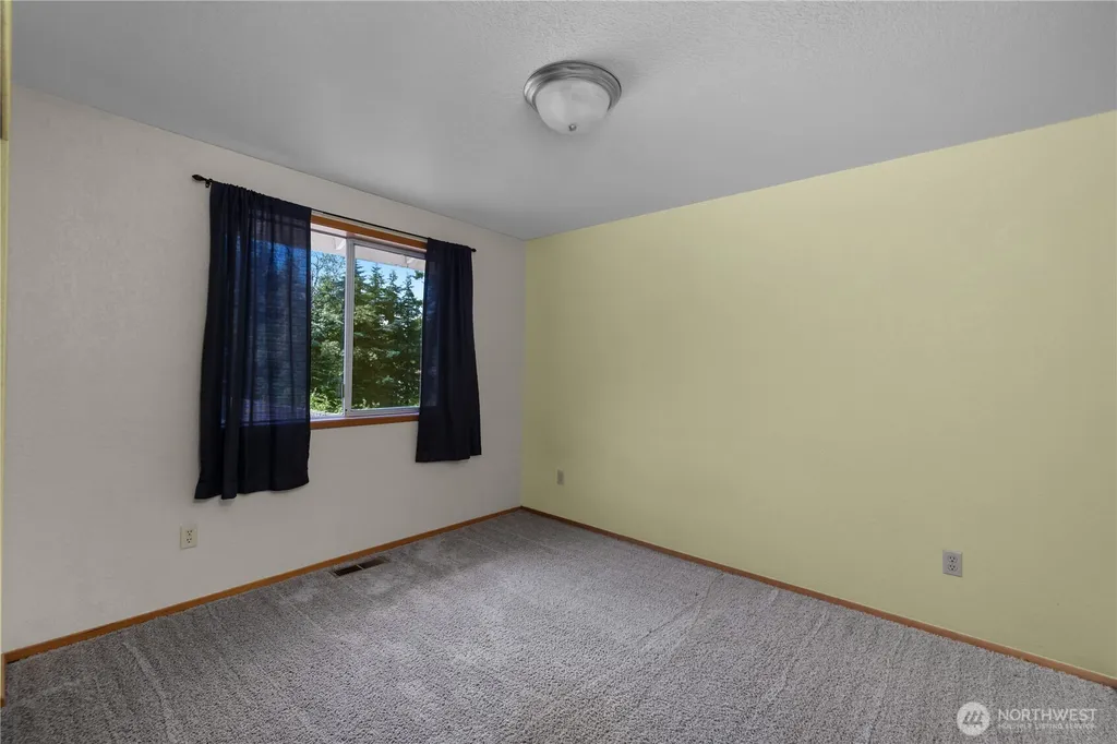 8711 Schuetz Lane SW Olympia WA 98512