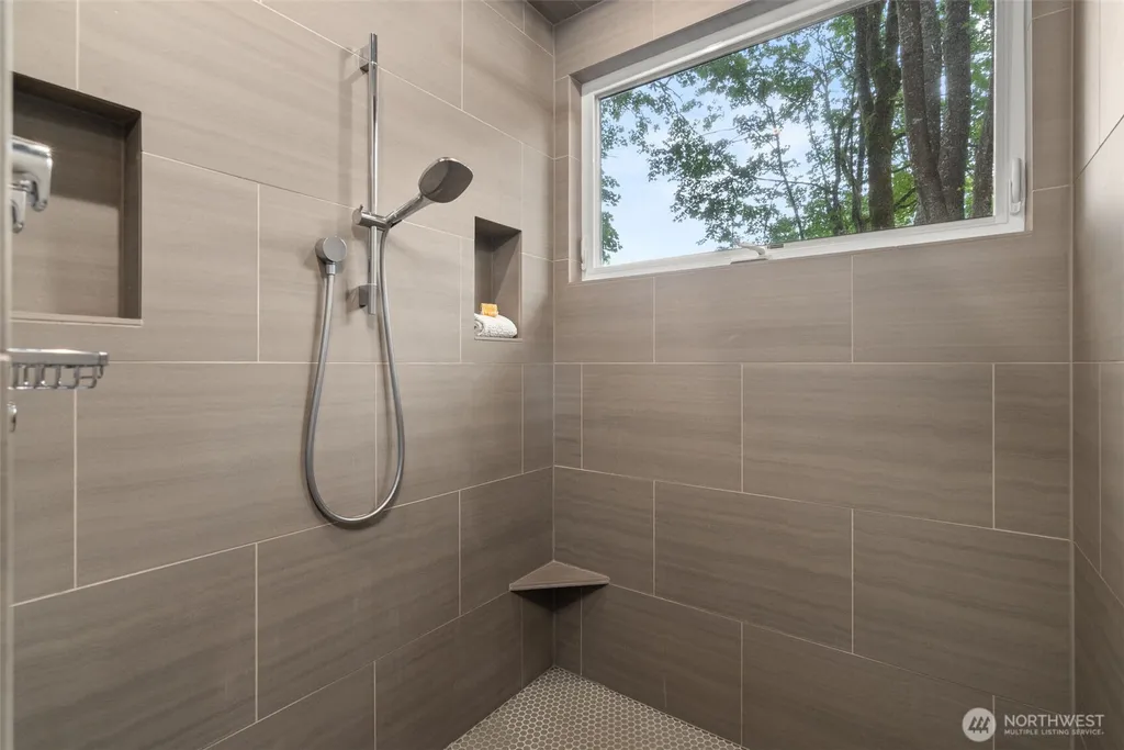 93 Raft Island Drive NW Gig Harbor WA 98335